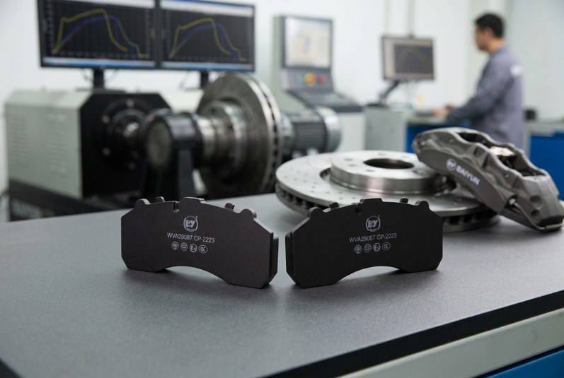 Стандарты испытаний коммерческих тормозных колодок ECE R90 и SAE J2522